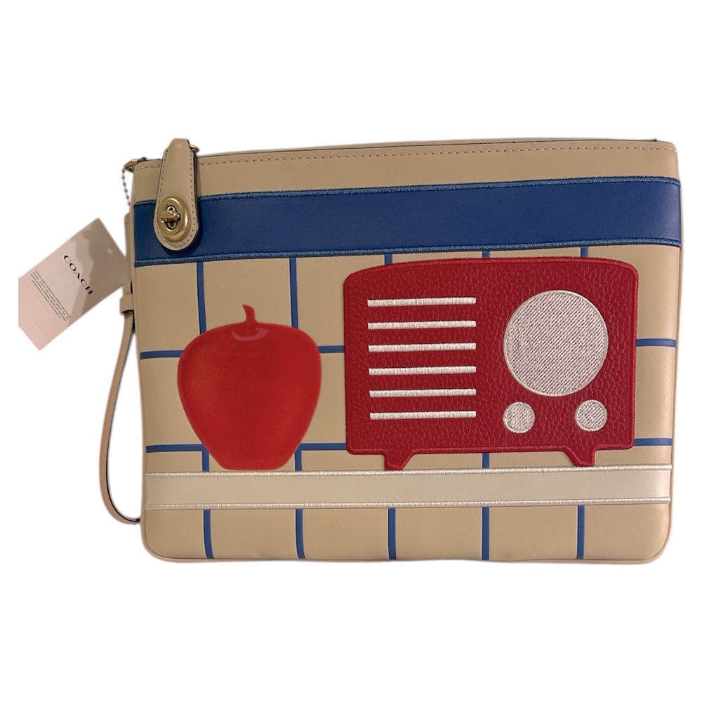 COACH X TOM WESSELMANN LARGE APPLE SPEAKER IPAD CLUTCH - Picture 4 of 13